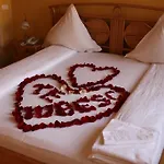 Hotel Central Hotel 2*