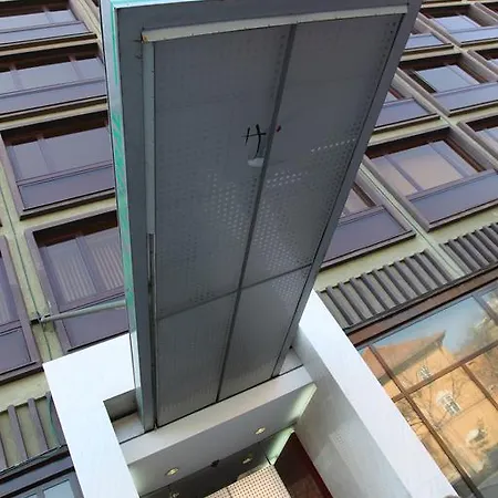 Hotel Central فندق