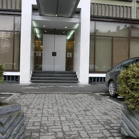 Hotel Central 2*