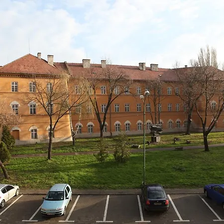 Hotel Central Hotel 2*