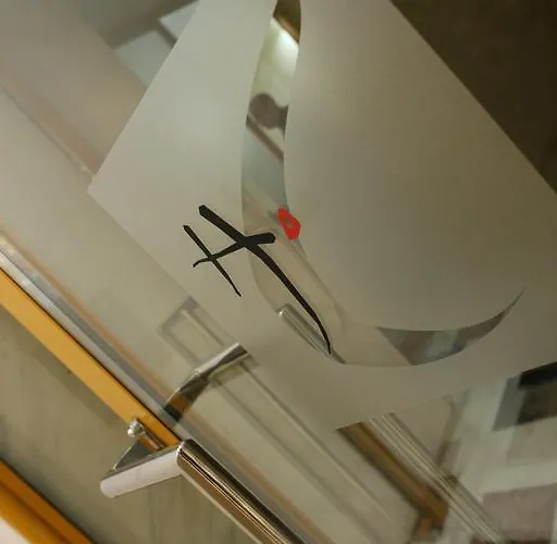 Hotel Central מלון 2*