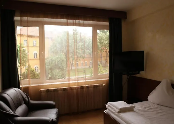 Ξενοδοχείο Hotel Central 2*